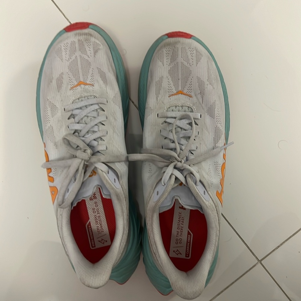 Hoka Carbon X